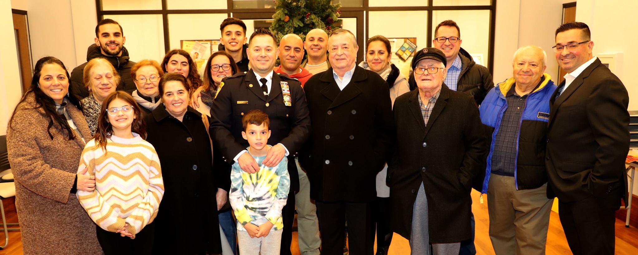 NOVO BOMBEIRO LUSO-AMERICANO AO SERVIÇO DA CIDADE DE ELIZABETH, NJ -  LusoAmericano